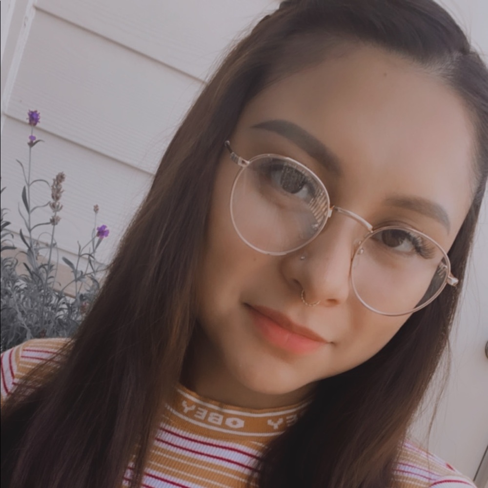 Meet your Posher, Sophia